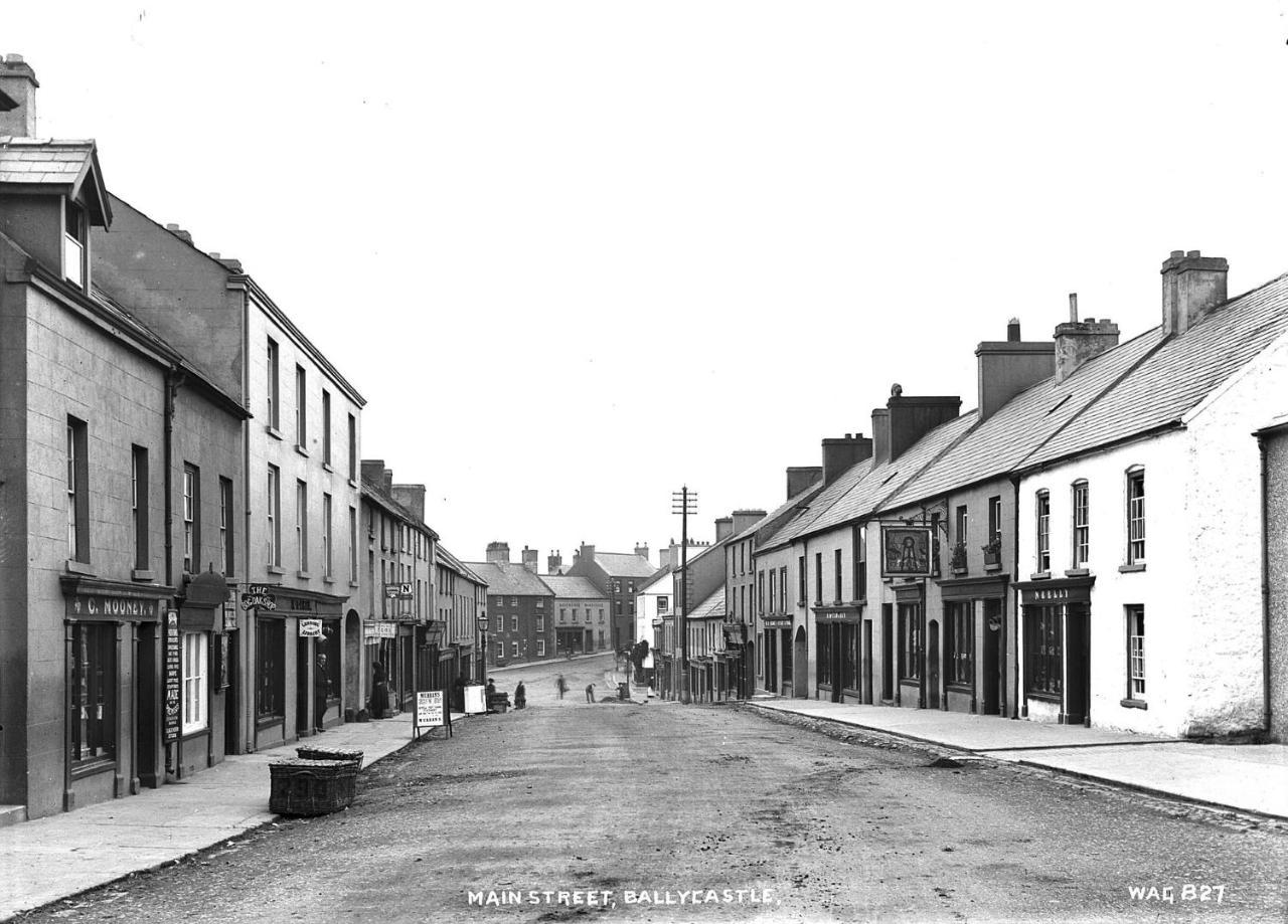 Carnately Lodge Ballycastle Exterior foto